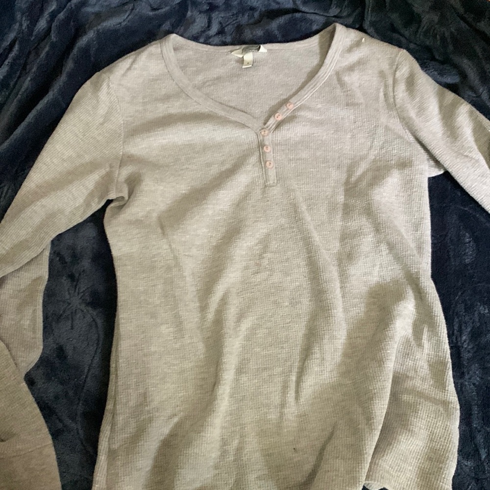 grey long sleeve